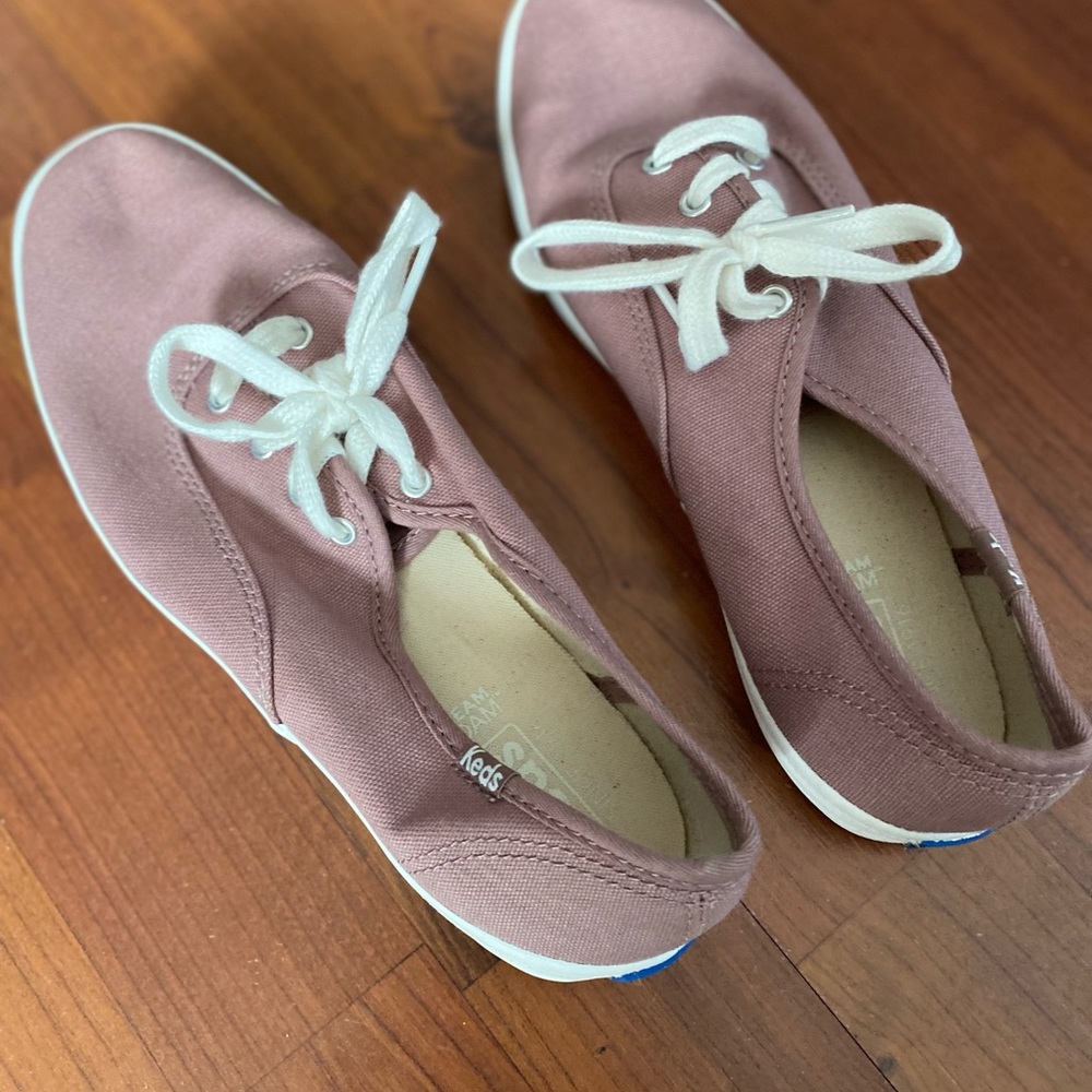 Keds Women's Mauve Canvas Sneakers